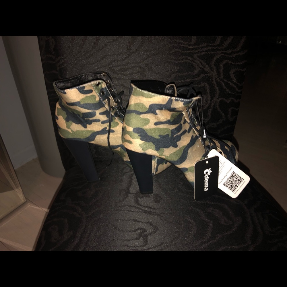 Odema Camouflage Laceup High Heel Boot Pumps